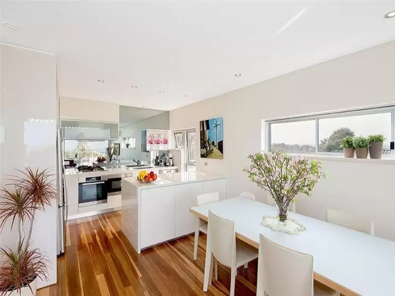 5/2 Castlefield Street, Bondi Sold by Ballard Property - image 3