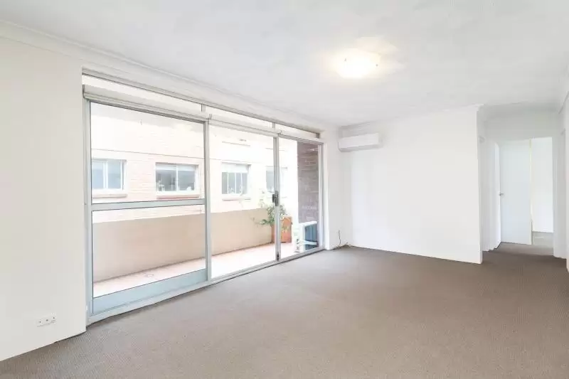 2/26 Beach Street, Coogee Leased by Ballard Property - image 2