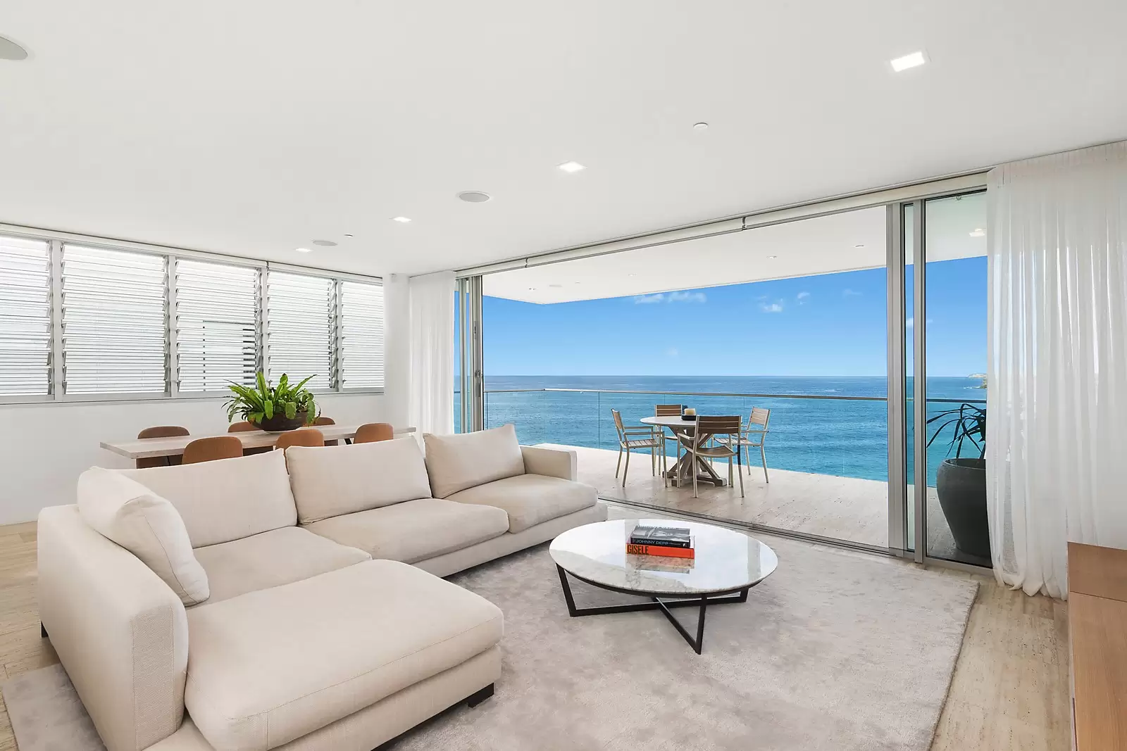 4/11 Kenneth Street, Tamarama Sold by Ballard Property - image 2