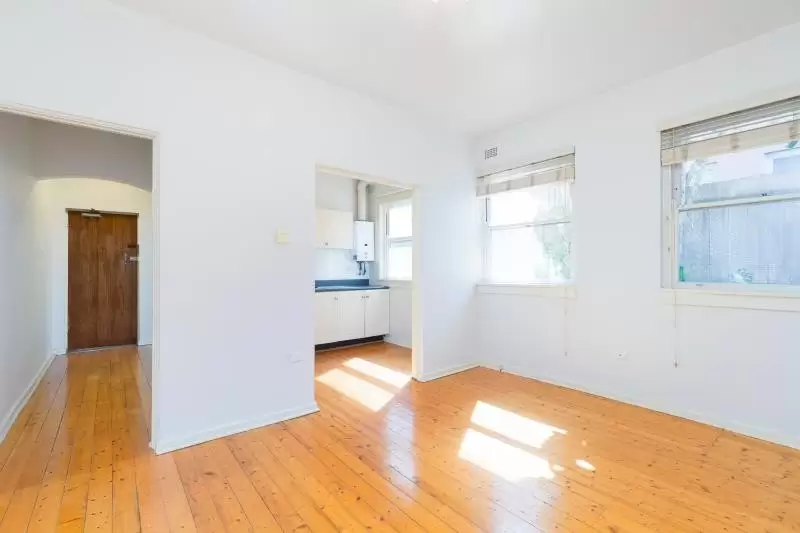 1/19 Duncan St Maroubra, Maroubra Leased by Ballard Property - image 2