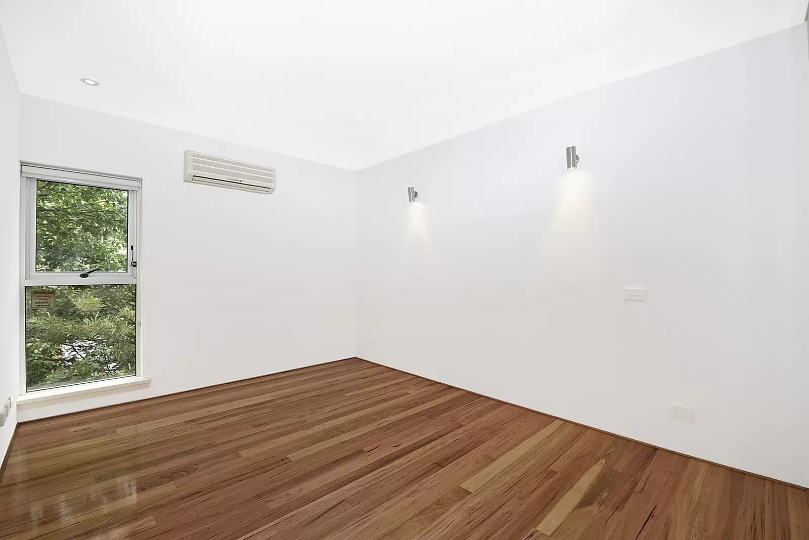 2/2 Castlefield Street, Bondi Sold by Ballard Property - image 5