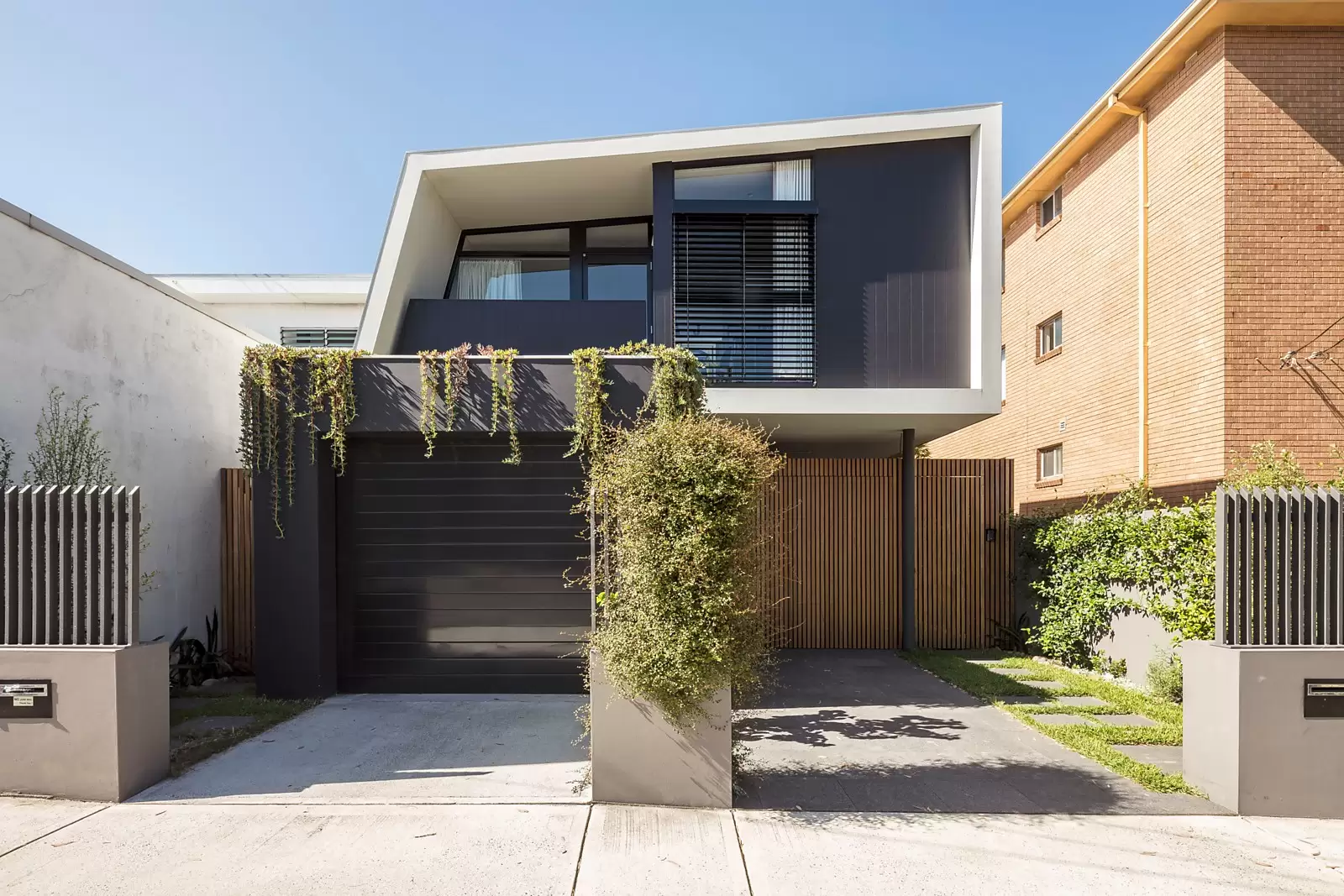 205 Oberon Street, Coogee Sold by Ballard Property - image 1