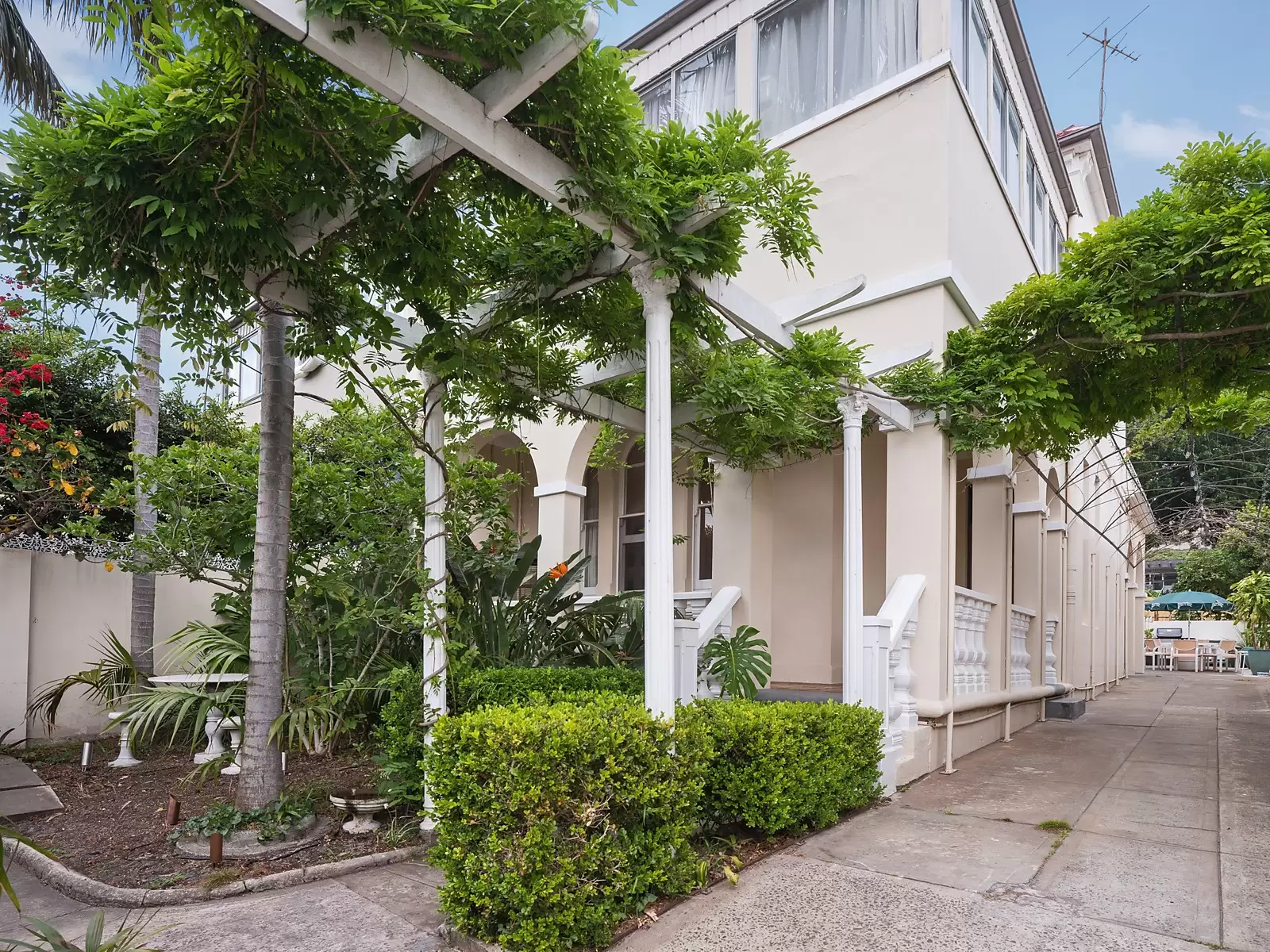 33 Watson Street, Bondi Sold by Ballard Property - image 1