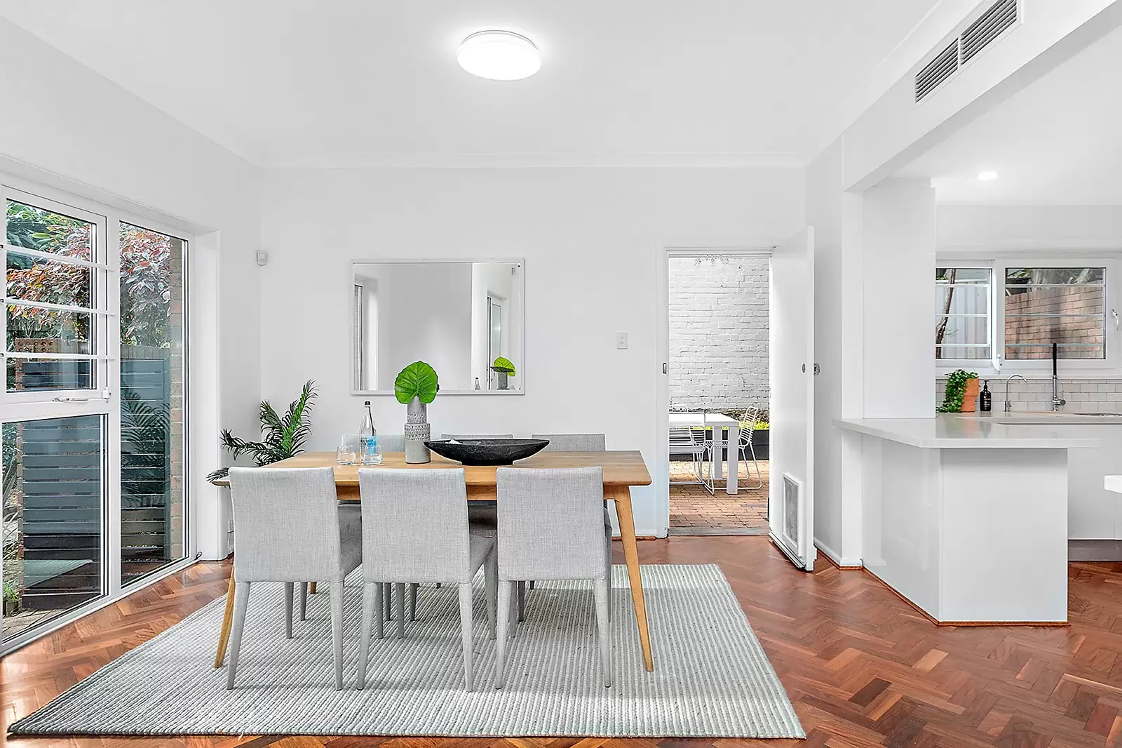 1/266 Edgecliff Road, Woollahra Sold by Ballard Property - image 3