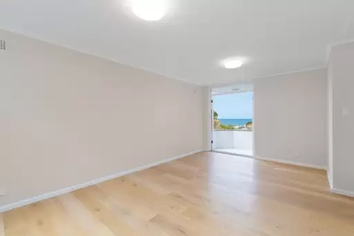 4/135a Brook Street, Coogee Leased by Ballard Property