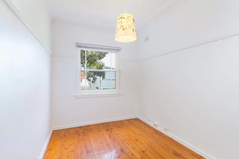 4/3A Powell Street, COOGEE, Coogee Leased by Ballard Property - image 4