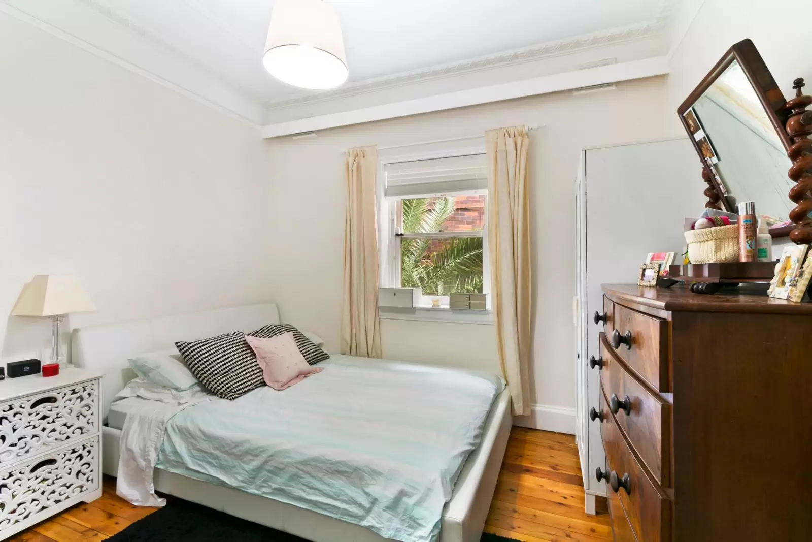 2/84 Drumalbyn Road, Bellevue Hill Sold by Ballard Property - image 4