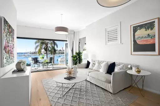 2/4 Billyard Avenue, Elizabeth Bay Sold by Ballard Property