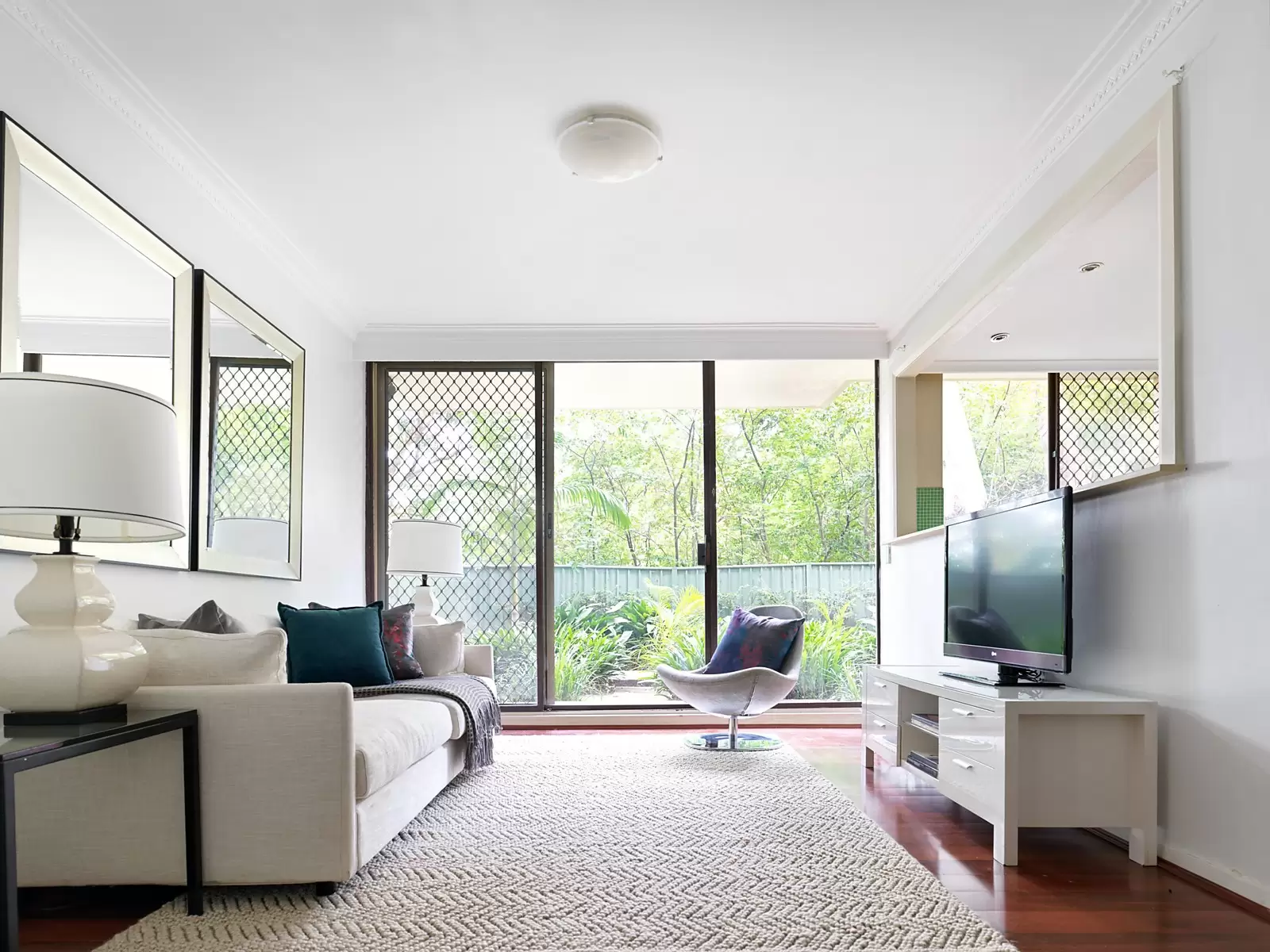 3/297-297A Edgecliff Road, Woollahra Sold by Ballard Property - image 1