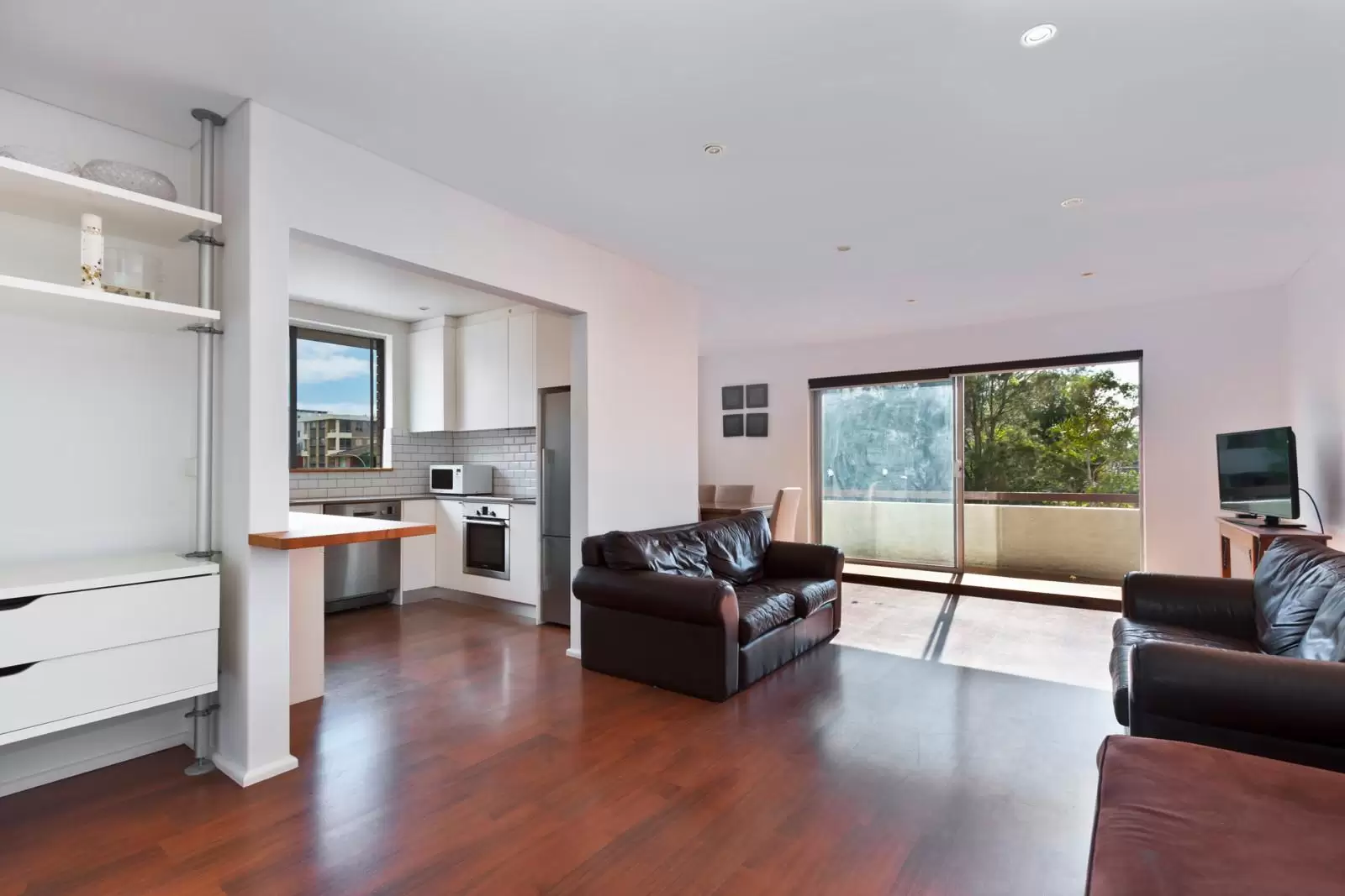 5/71 Penkivil Street, Bondi Sold by Ballard Property - image 1