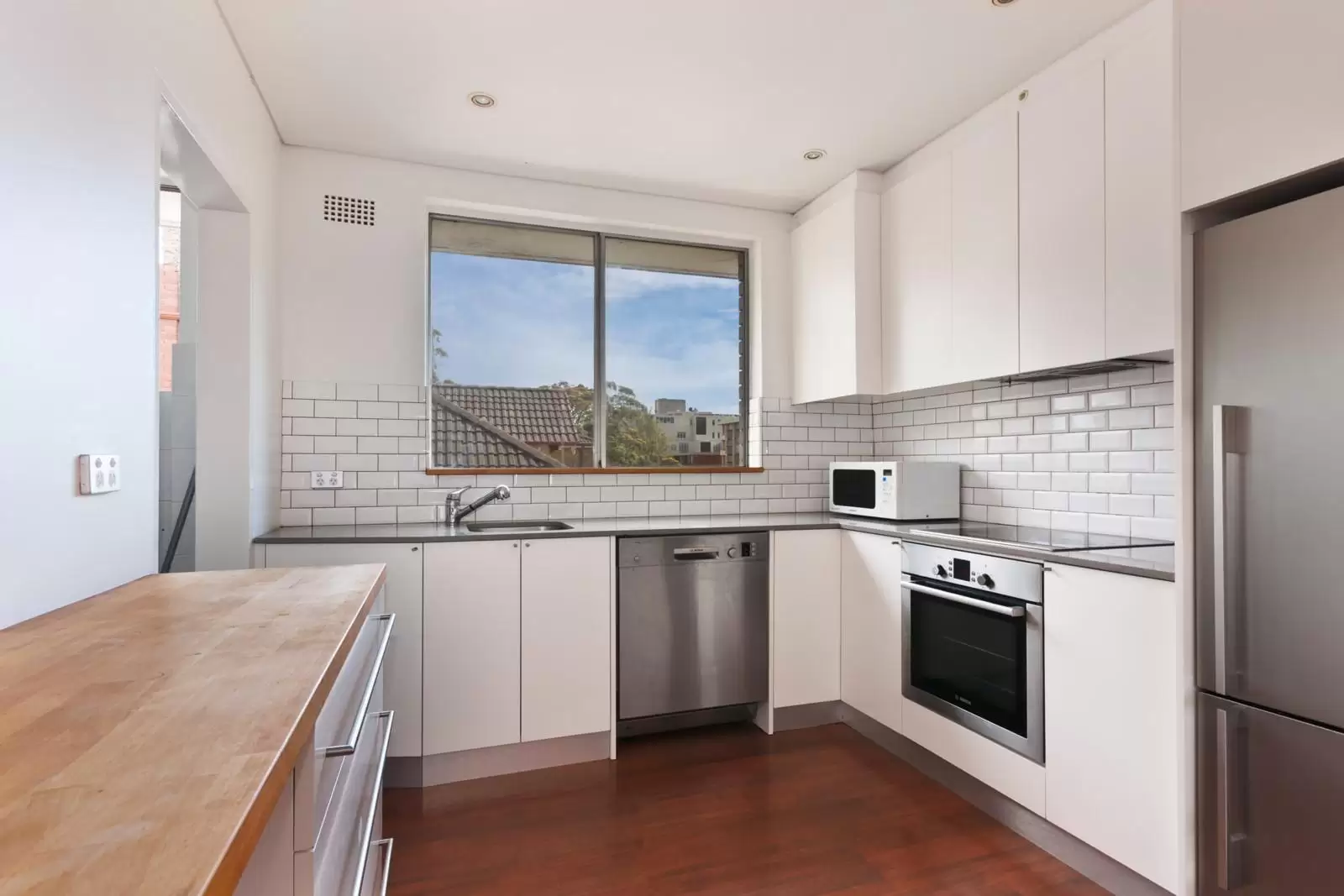 5/71 Penkivil Street, Bondi Sold by Ballard Property - image 2