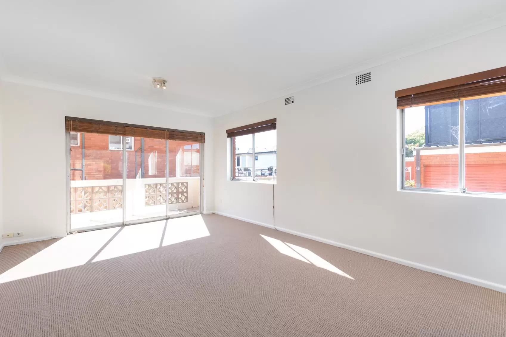2/117 Mount Street, Coogee Leased by Ballard Property - image 1