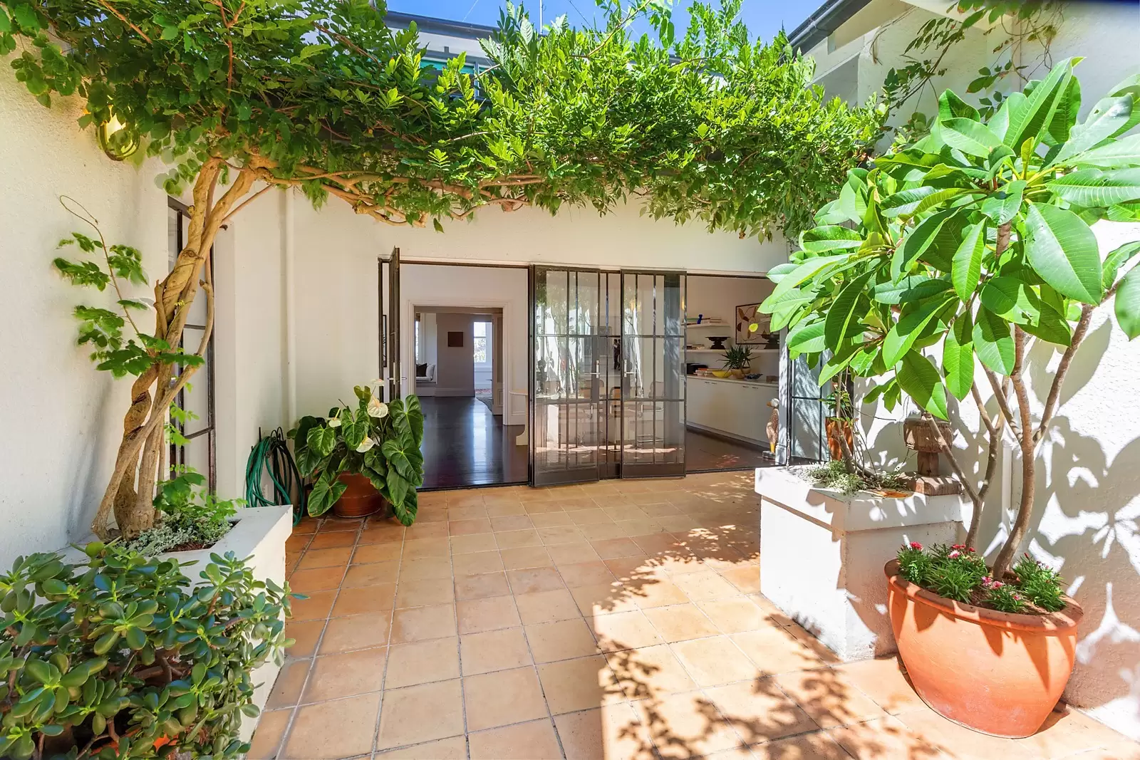 82 Beach Street, Coogee Sold by Ballard Property - image 7