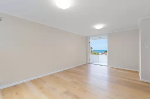 4/135A Brook Street, Coogee Leased by Ballard Property
