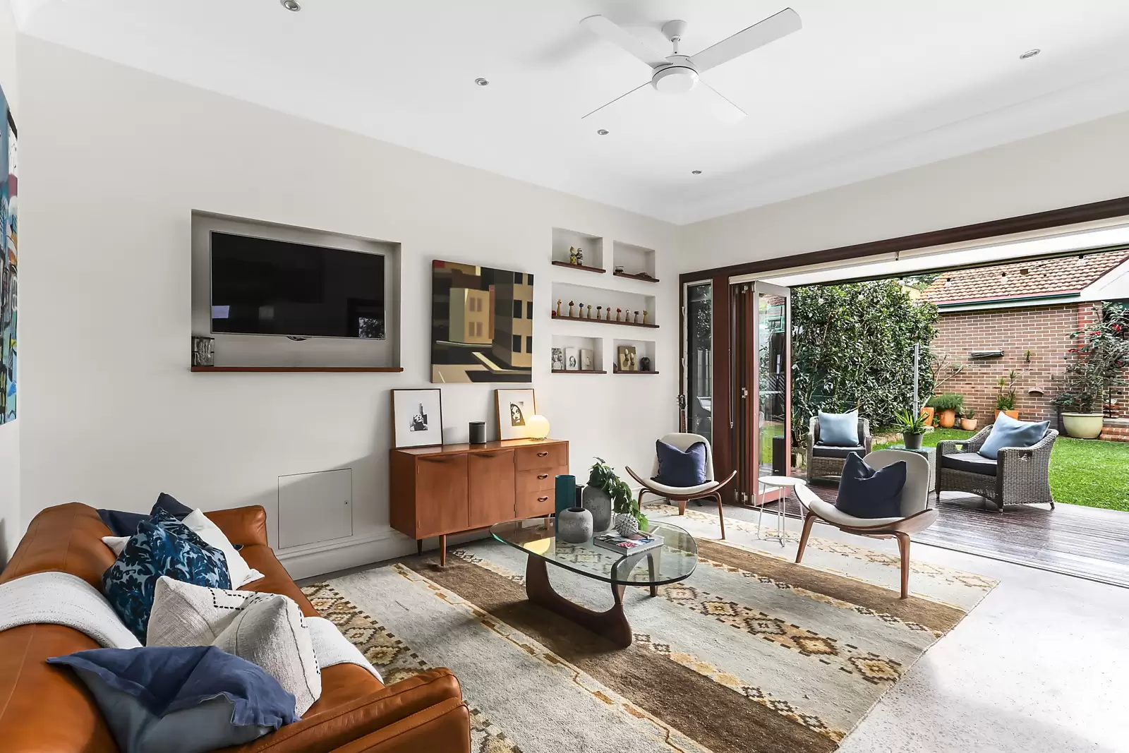 16 Powell Street, Coogee Sold by Ballard Property - image 1