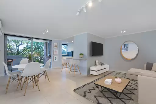 16/745-747 Old South Head Road, Vaucluse Leased by Ballard Property