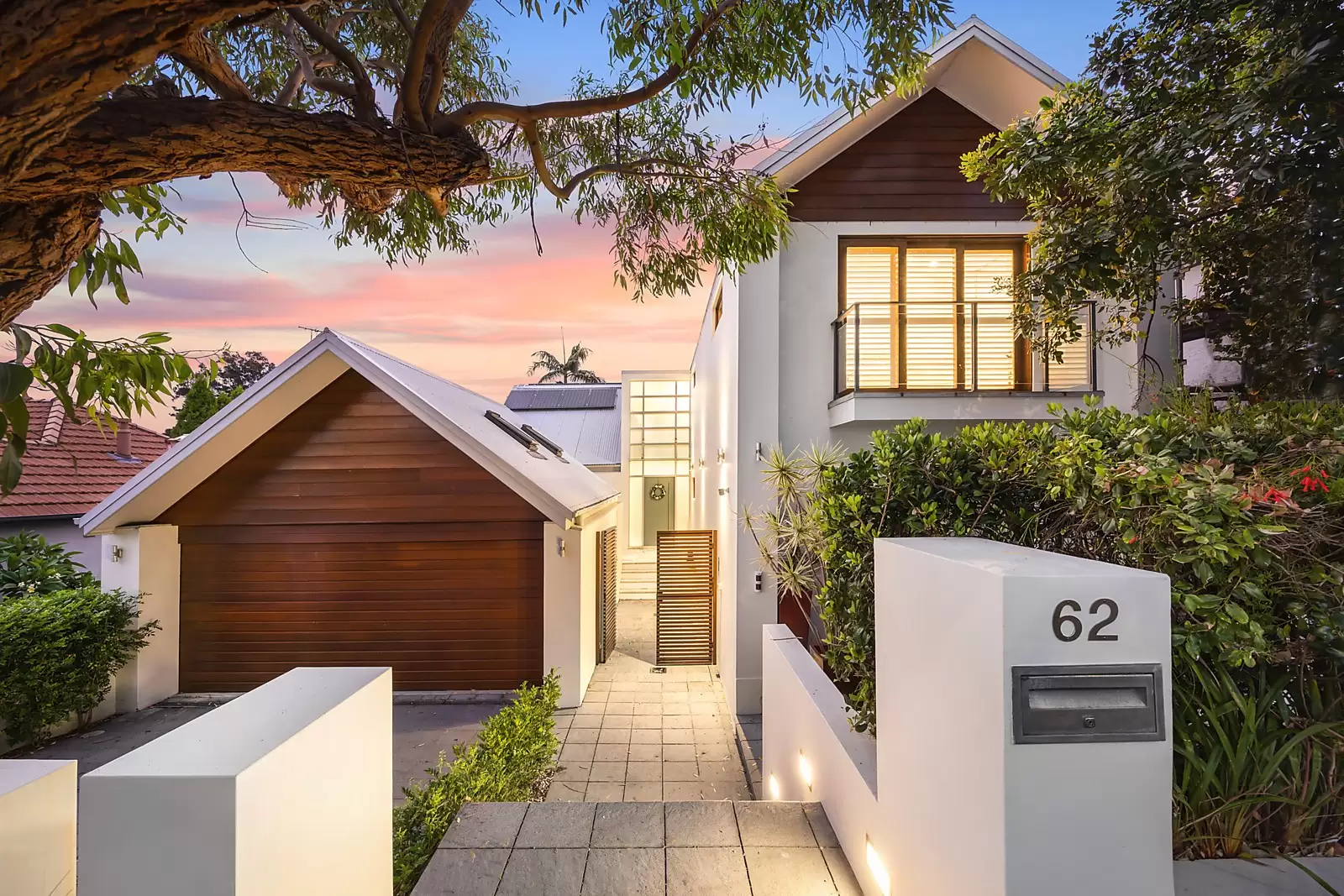 62 Brook Street, Coogee Sold by Ballard Property - image 1