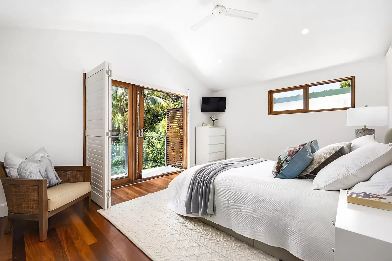 62 Brook Street, Coogee Sold by Ballard Property - image 10