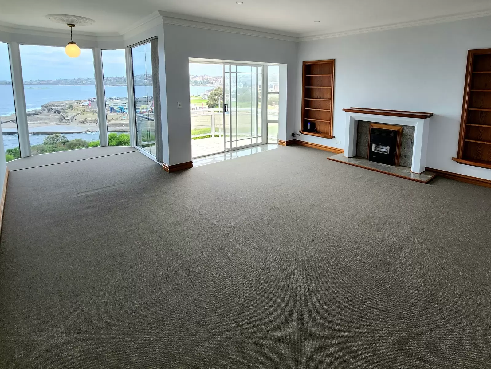 Top Floor/36 Eastbourne Avenue, Clovelly Leased by Ballard Property - image 1