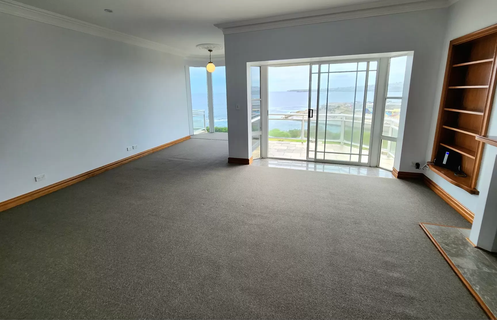 Top Floor/36 Eastbourne Avenue, Clovelly Leased by Ballard Property - image 2