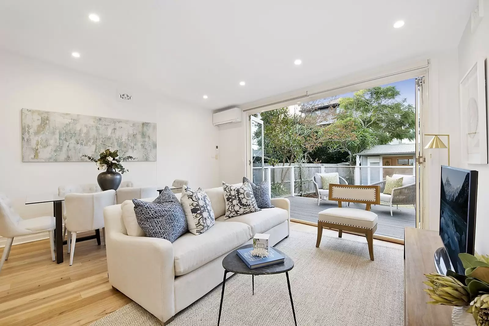 18 Grosvenor Street, Kensington Sold by Ballard Property - image 3