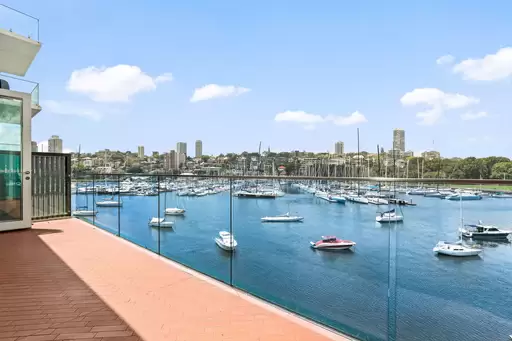 7/5 Elizabeth Bay Crescent, Elizabeth Bay Leased by Ballard Property