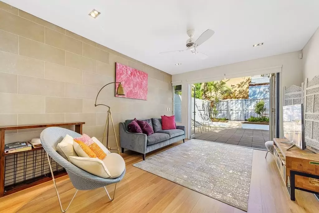 5 Tasman Street, Bondi Leased by Ballard Property