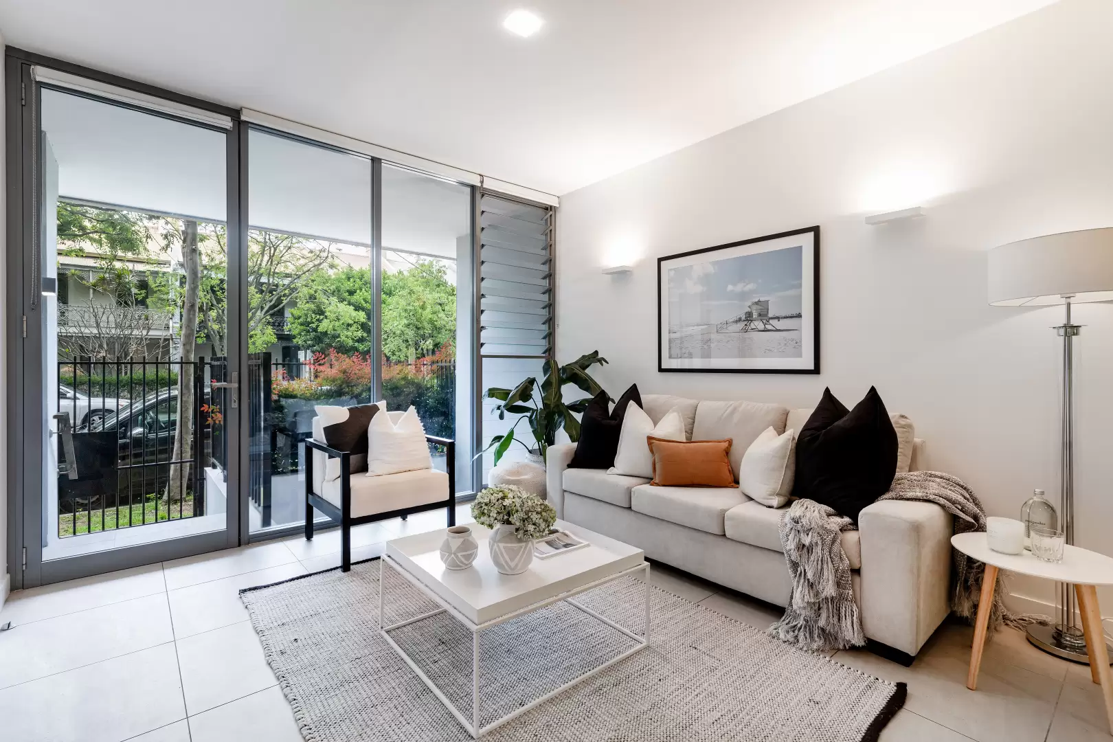 4/68 Sir John Young Crescent, Woolloomooloo For Lease by Ballard Property - image 1