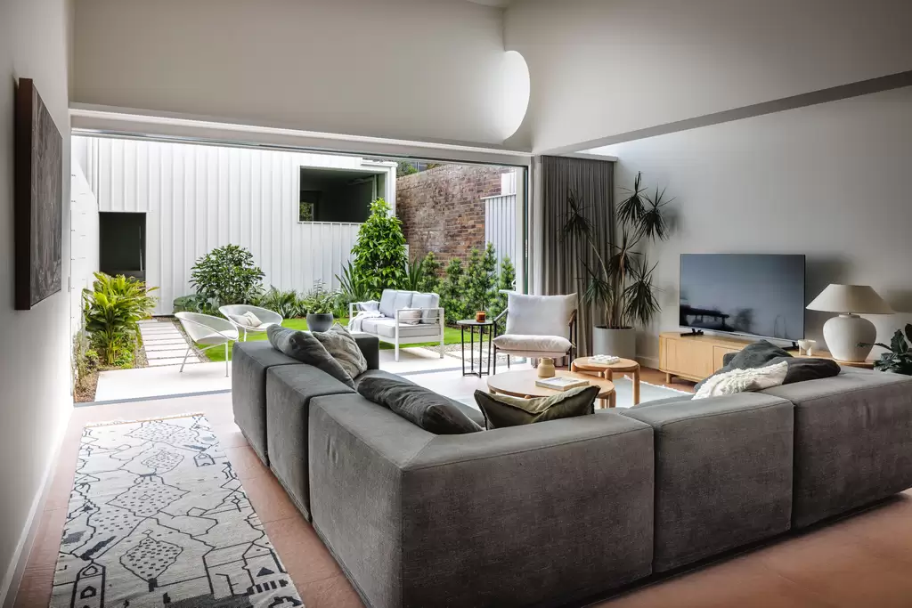 24 Norton Street, Kingsford Leased by Ballard Property