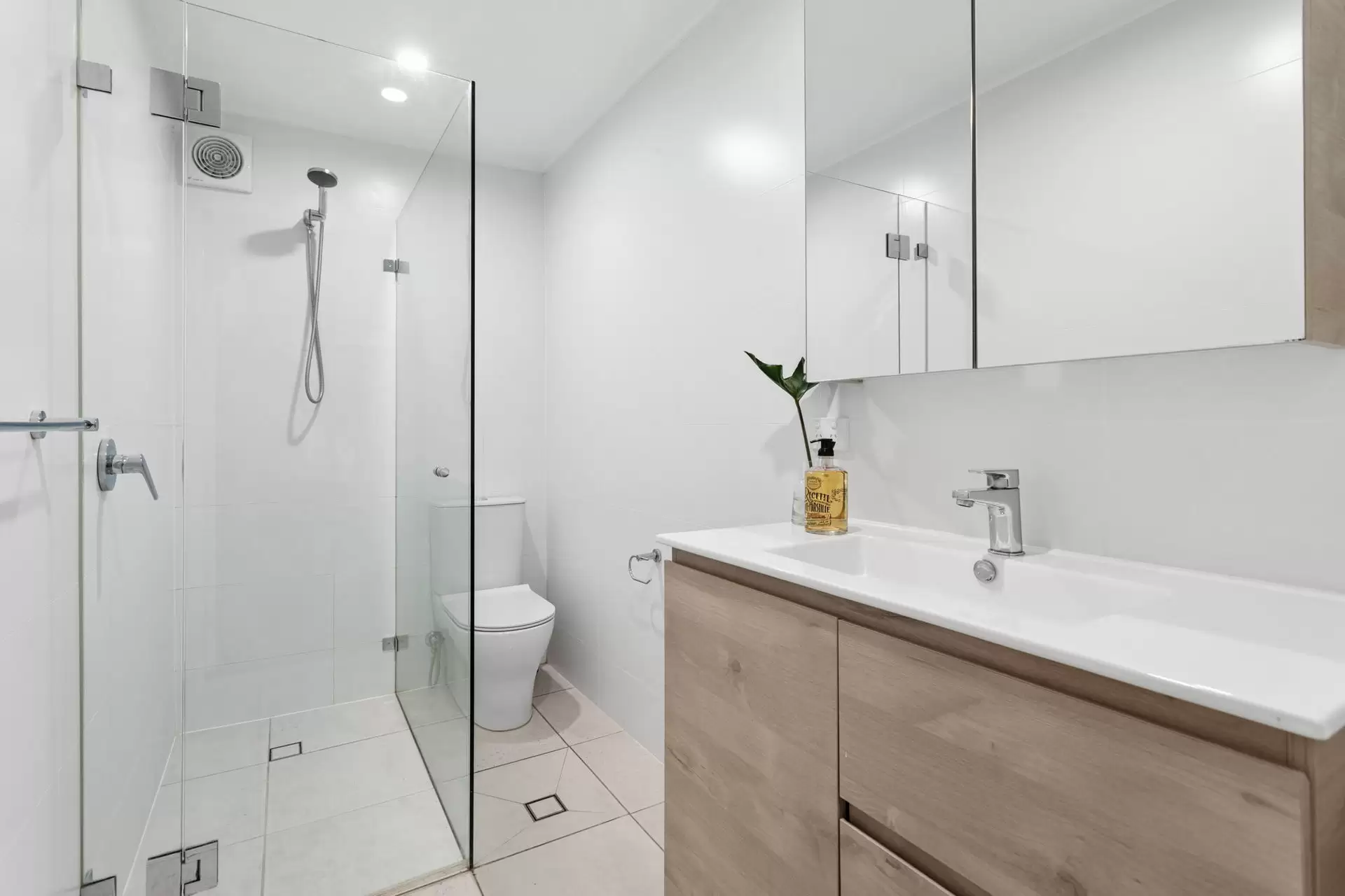 26 South Street, Edgecliff Leased by Ballard Property - image 7