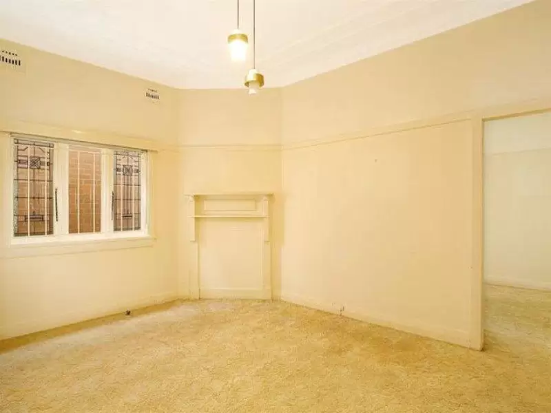 43 Greville Street, Clovelly Sold by Ballard Property - image 3