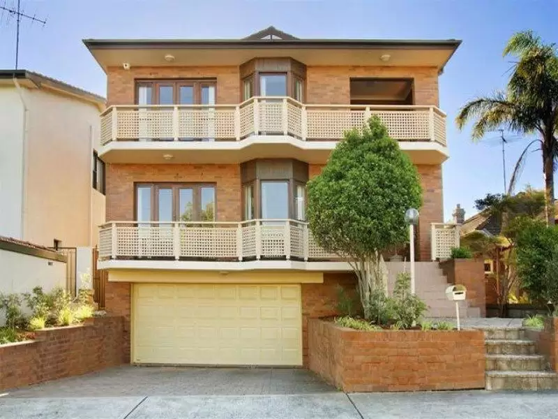 10 Hamilton Street, Coogee Sold by Ballard Property - image 1