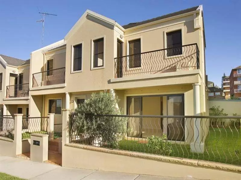 4/32 Bond Street, Maroubra Sold by Ballard Property - image 1