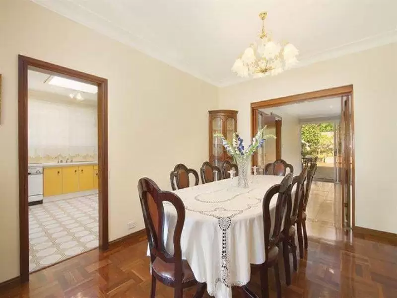 141 Moverly Road, South Coogee Sold by Ballard Property - image 2