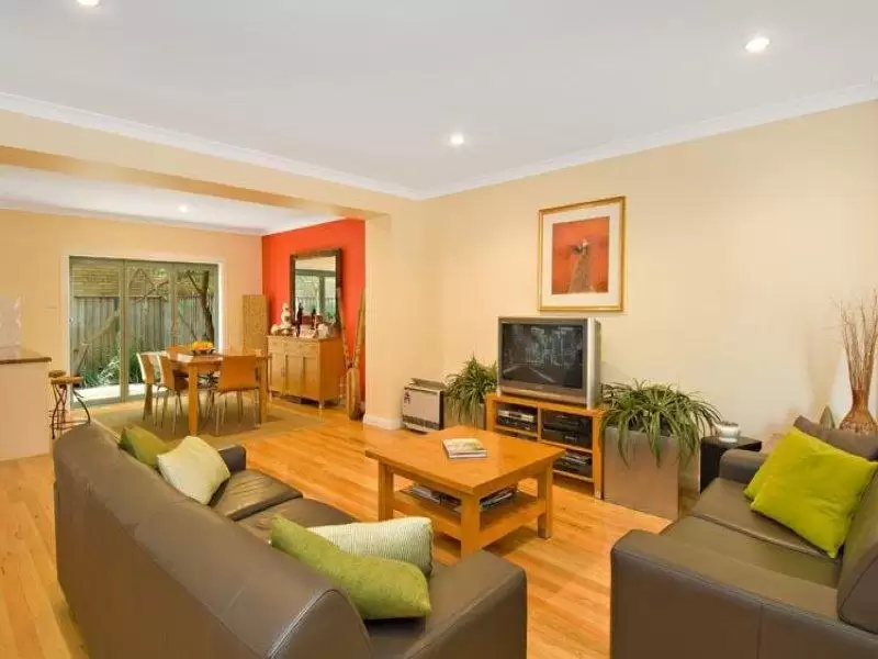 10/33 William Street, Botany Sold by Ballard Property - image 1