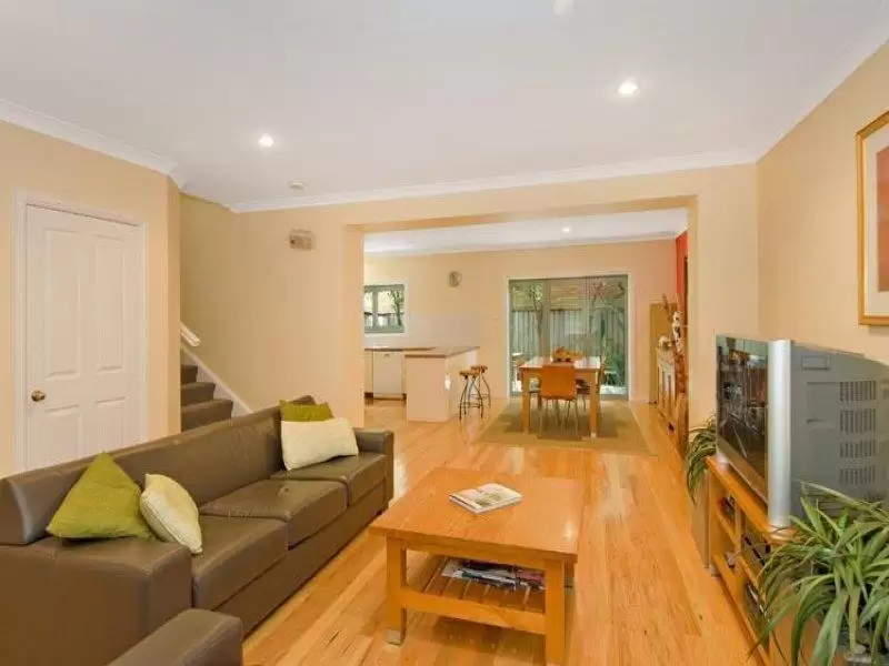 10/33 William Street, Botany Sold by Ballard Property - image 3