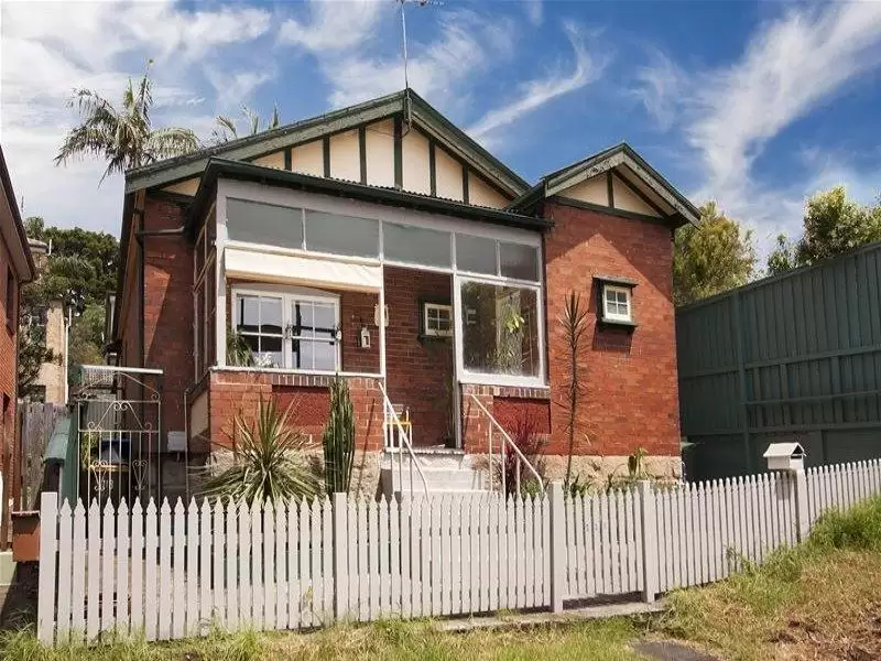 118 Francis Street, Bondi Beach Sold by Ballard Property - image 1