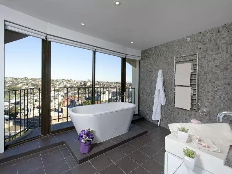 16/2 Elizabeth Bay Road, Potts Point Sold by Ballard Property - image 8